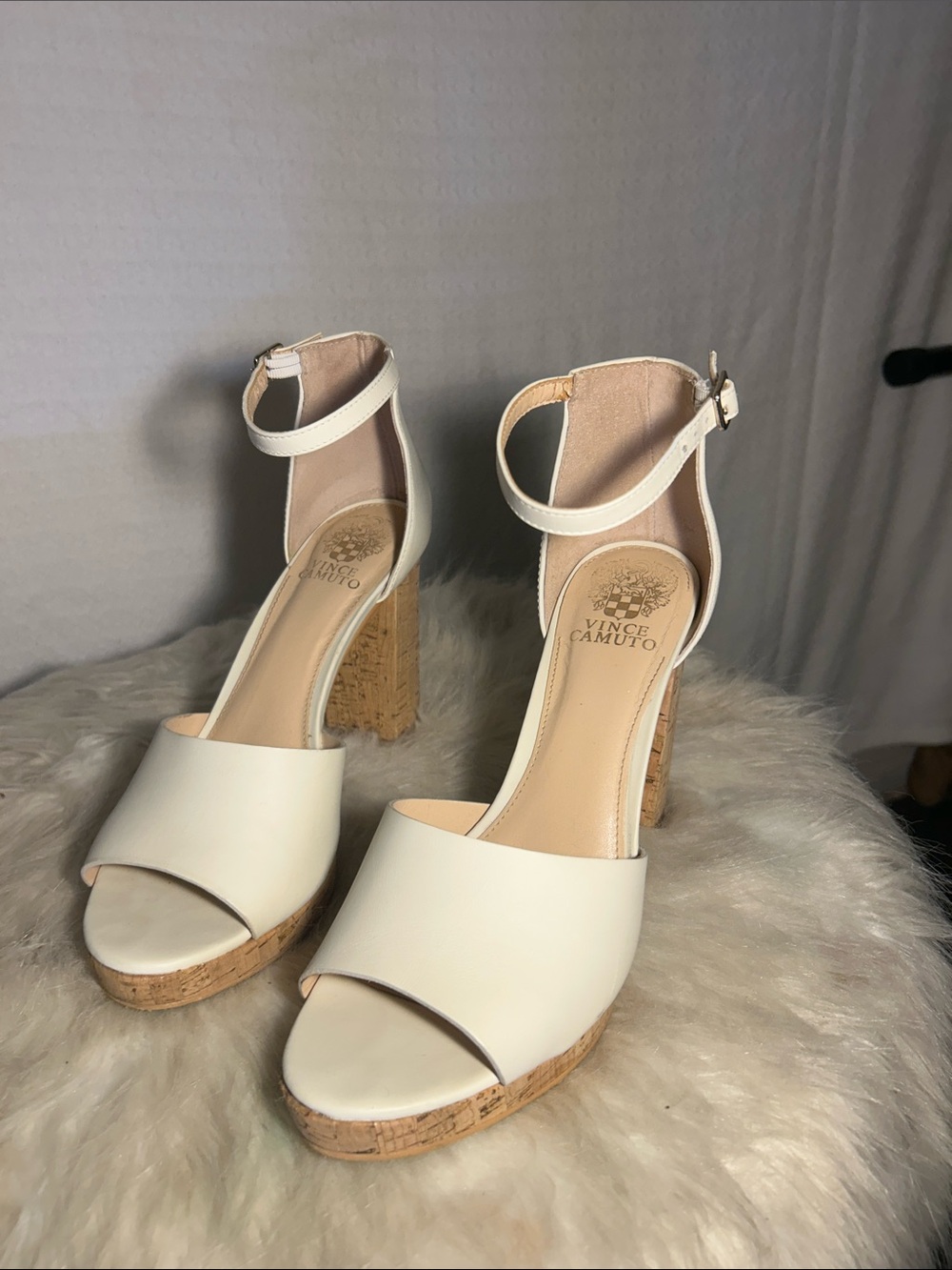 Vince Camuto VC-Ciestie White Cork Platform Ankle-Strap Wedges Women’s Size 9